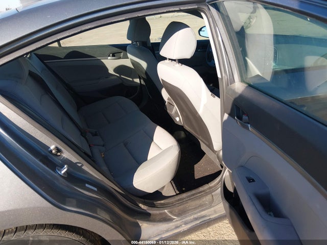 KMHD74LF4HU109260 Hyundai ELANTRA SE