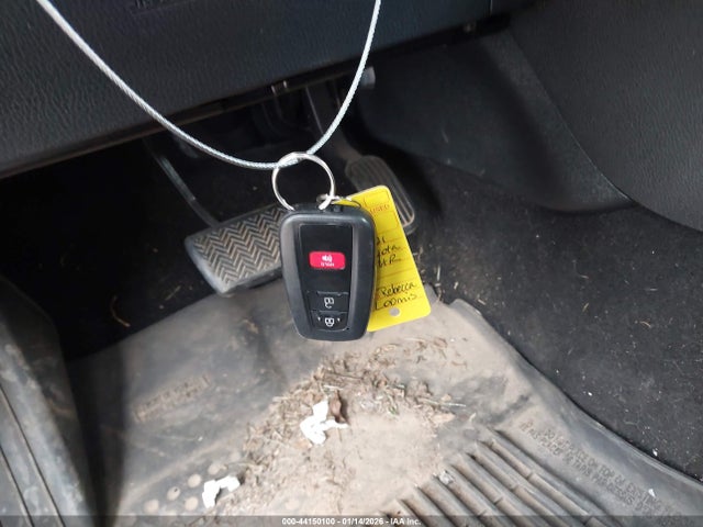 Toyota C-HR XLE 2021 NMTKHMBX3MR134795 Image 11