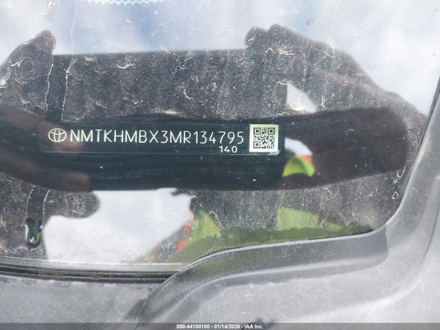 Toyota C-HR XLE 2021 NMTKHMBX3MR134795 Image 9