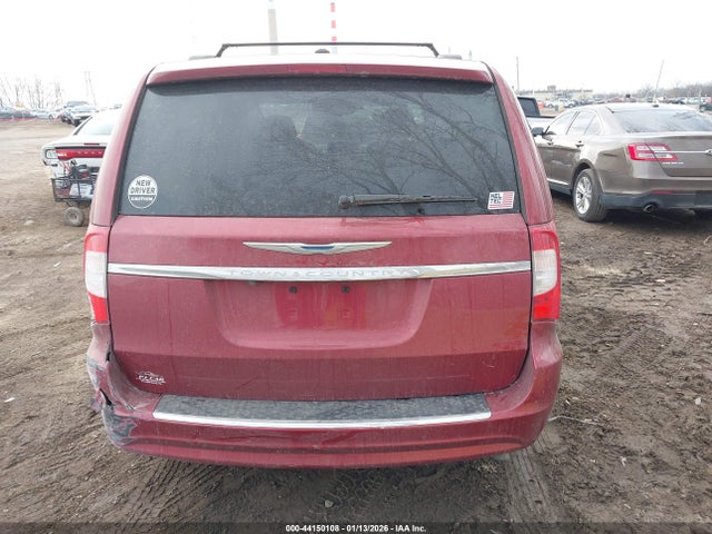 2015 Chrysler Town & Country Lx მანქანა იყიდება აუქციონზე, vin: 2C4RC1AG4FR665319, აუქციონის ნომერი: 44150108