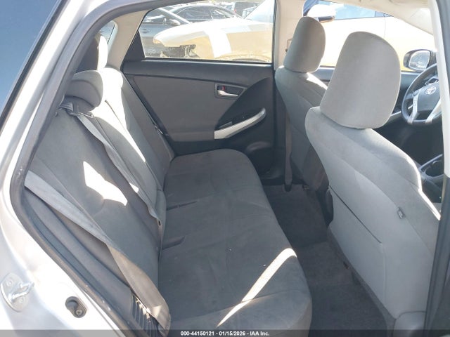 JTDKN3DU4F0468430 Toyota Prius Two