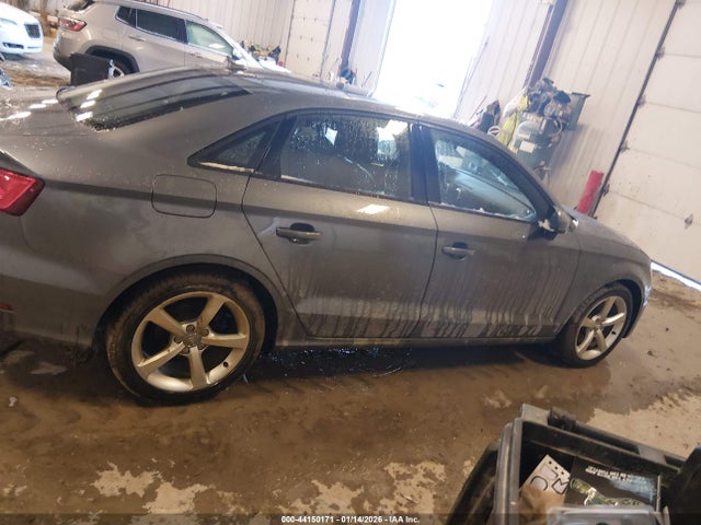 2016 Audi A3 1.8t Premium მანქანა იყიდება აუქციონზე, vin: WAUA7GFF9G1011732, აუქციონის ნომერი: 44150171
