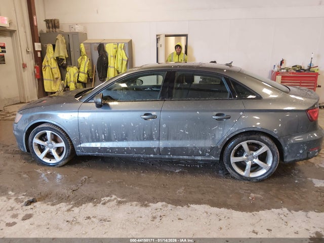 2016 Audi A3 1.8t Premium მანქანა იყიდება აუქციონზე, vin: WAUA7GFF9G1011732, აუქციონის ნომერი: 44150171