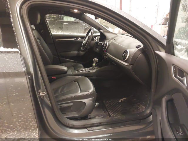 2016 AUDI A3 WAUA7GFF9G1011732 Photo 4