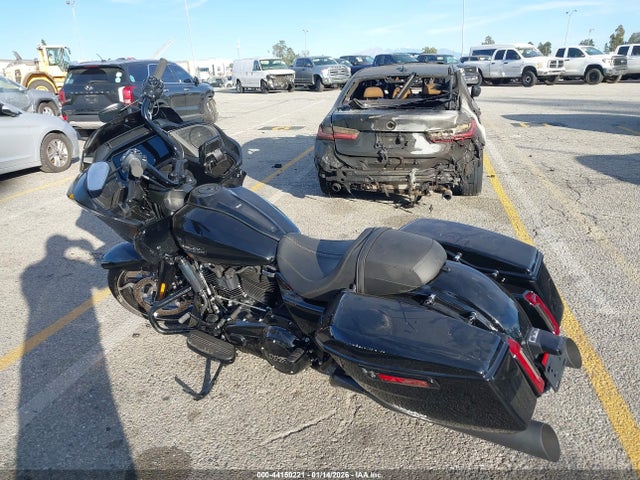 Harley-Davidson FLTRX 2025 1HD1KH728SB643304 Image 3