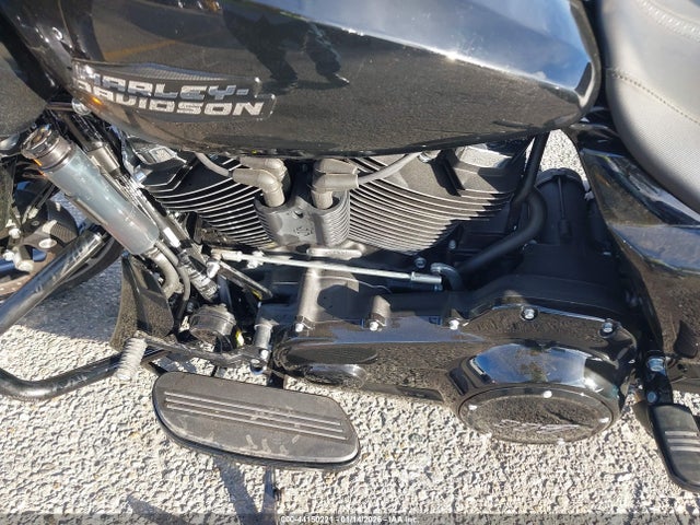 Harley-Davidson FLTRX 2025 1HD1KH728SB643304 Image 9