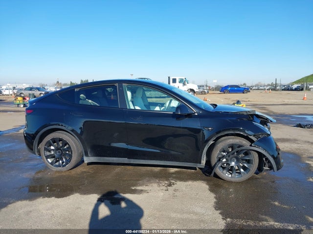 5YJYGAEE5MF234750 Tesla Model Y Long Range Dual Motor All-wheel Drive