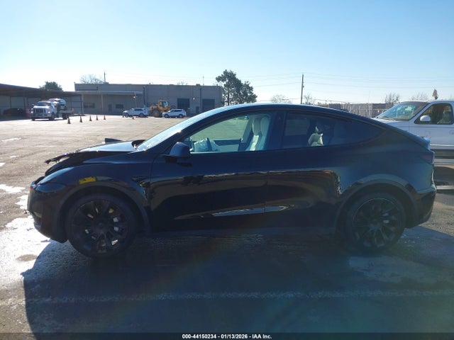 5YJYGAEE5MF234750 Tesla Model Y Long Range Dual Motor All-wheel Drive