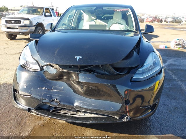 2021 TESLA MODEL Y 5YJYGAEE5MF234750 Photo 5