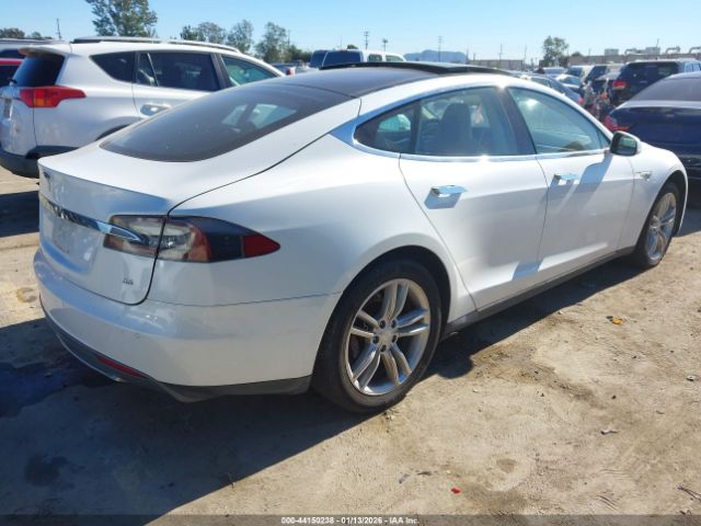 2014 TESLA MODEL S 5YJSA1H15EFP43609 Photo 3