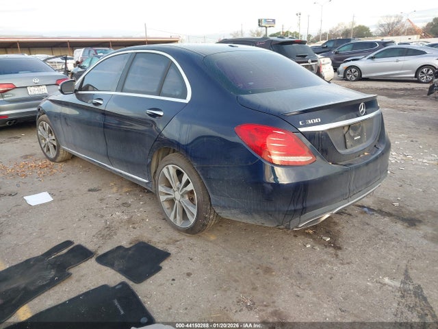 44150288 :رقم المزاد ، 55SWF4KB3GU139063 vin ، 2016 Mercedes-benz C 300 4matic مزاد بيع