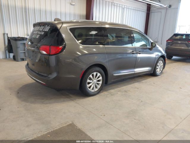 2018 CHRYSLER PACIFICA 2C4RC1BG7JR269392 Photo 3