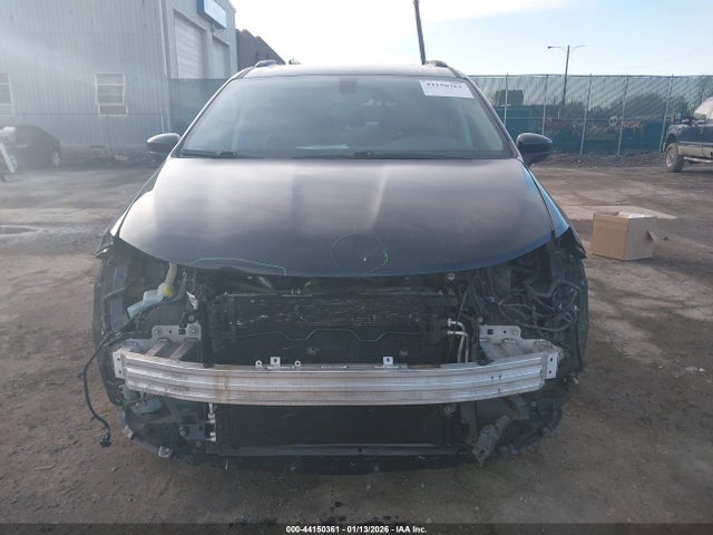 2021 Chrysler Voyager Lxi მანქანა იყიდება აუქციონზე, vin: 2C4RC1DG1MR505925, აუქციონის ნომერი: 44150361