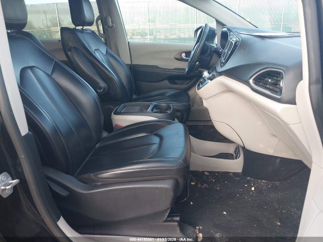 2021 Chrysler Voyager Lxi მანქანა იყიდება აუქციონზე, vin: 2C4RC1DG1MR505925, აუქციონის ნომერი: 44150361