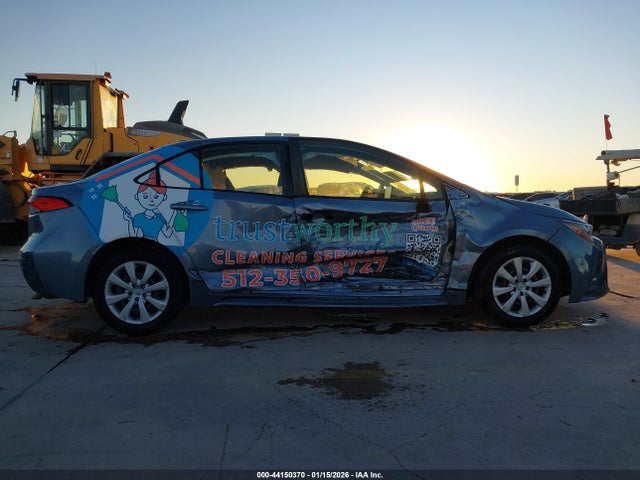 Toyota COROLLA LE 2022 JTDEPMAE9NJ222086 Image 13
