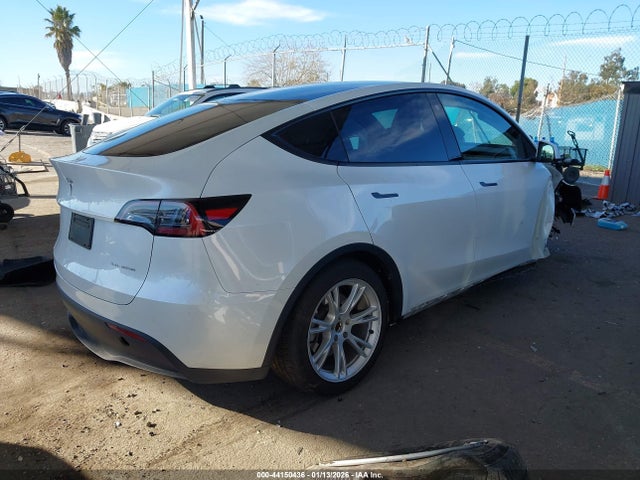 2023 TESLA MODEL Y 7SAYGDEE4PA123726 Photo 3