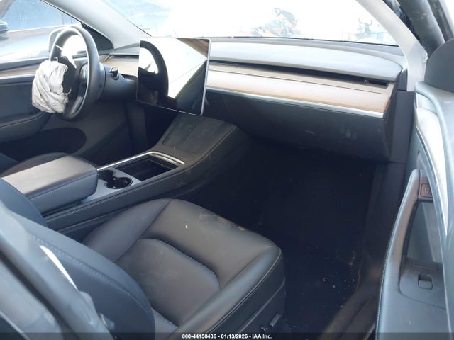 2023 TESLA MODEL Y 7SAYGDEE4PA123726 Photo 4