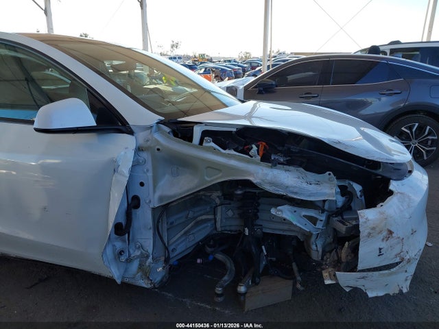 2023 TESLA MODEL Y 7SAYGDEE4PA123726 Photo 5