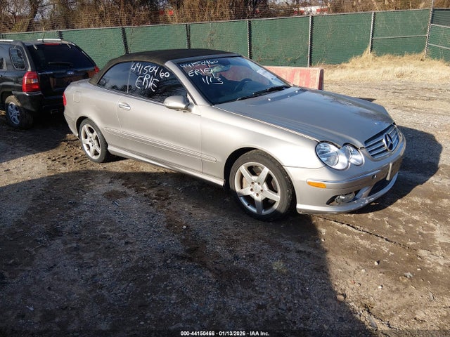 2005 MERCEDES-BENZ CLK 500 WDBTK75J45F153291