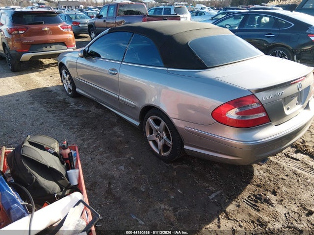 2005 MERCEDES-BENZ CLK 500 WDBTK75J45F153291 Photo 2