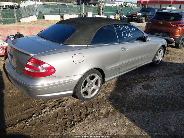 2005 MERCEDES-BENZ CLK 500 WDBTK75J45F153291 Photo 3