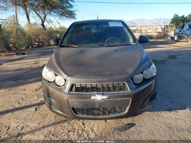 1G1JC5SG2E4105229 Chevrolet Sonic Lt Auto