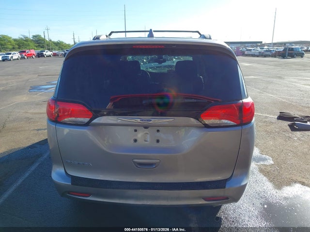 44150576 :رقم المزاد ، 2C4RC1CG3HR665554 vin ، 2017 Chrysler Pacifica Lx مزاد بيع
