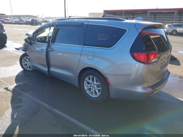 2017 CHRYSLER PACIFICA 2C4RC1CG3HR665554 Photo 2