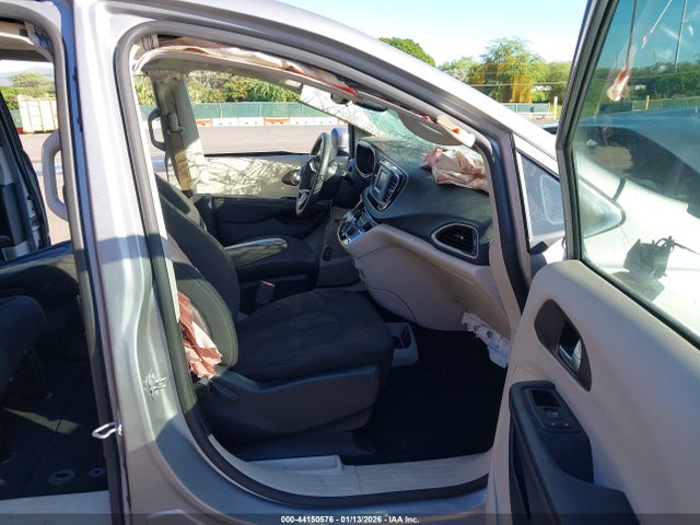 2017 CHRYSLER PACIFICA 2C4RC1CG3HR665554 Photo 4