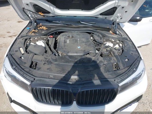 2017 BMW 740I WBA7E2C53HG739382 Photo 9