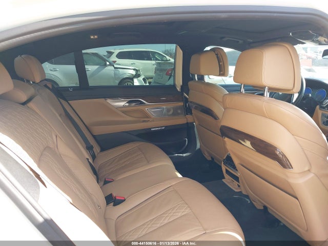 2017 BMW 740I WBA7E2C53HG739382 Photo 7