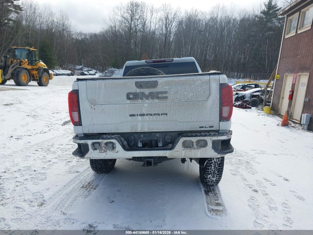 44150665 :رقم المزاد ، 1GT59MEY1NF327125 vin ، 2022 Gmc Sierra 2500hd مزاد بيع