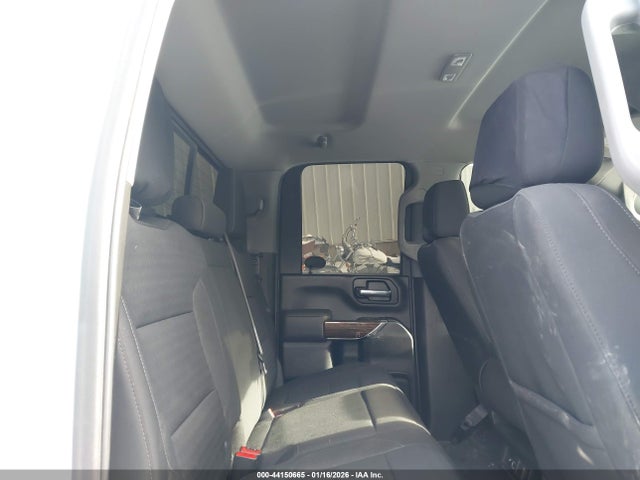 44150665 :رقم المزاد ، 1GT59MEY1NF327125 vin ، 2022 Gmc Sierra 2500hd مزاد بيع