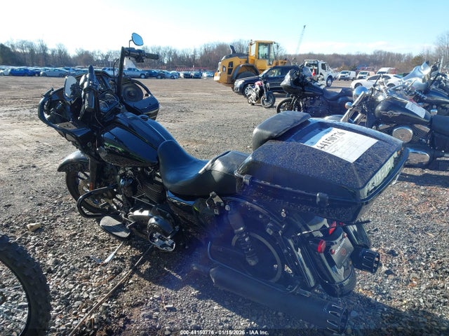 2018 HARLEY-DAVIDSON FLTRXS 1HD1KTC17JB632311 Photo 2