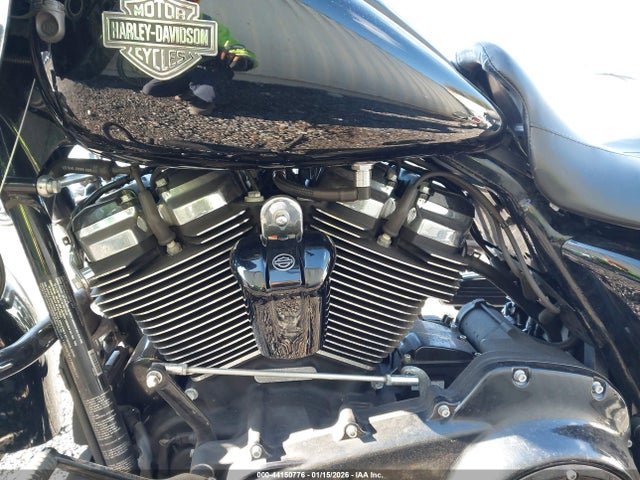 2018 HARLEY-DAVIDSON FLTRXS 1HD1KTC17JB632311 Photo 8