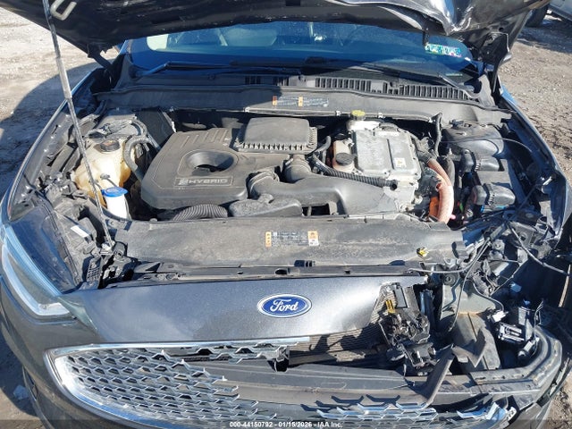 Ford Fusion Hybrid Titanium 2019 3FA6P0RU3KR105328 Image 10