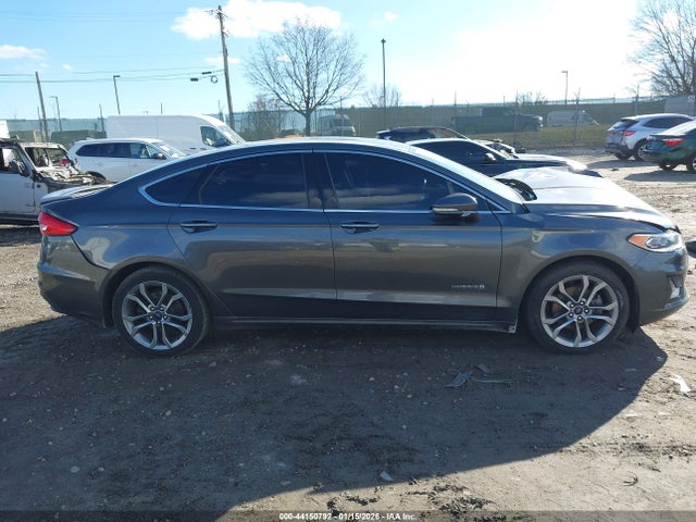 Ford Fusion Hybrid Titanium 2019 3FA6P0RU3KR105328 Image 13