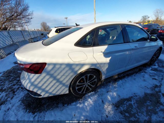 2022 VOLKSWAGEN JETTA 3VWBM7BU8NM027292 Photo 3