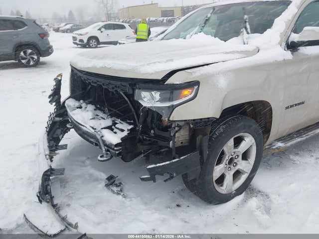 44150863 :رقم المزاد ، 1GNSKJKC0FR688366 vin ، 2015 Chevrolet Suburban 1500 Lt مزاد بيع