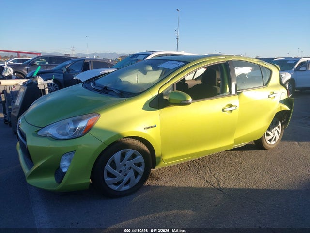 JTDKDTB38F1113087 Toyota Prius C Two