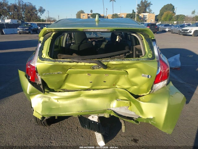 JTDKDTB38F1113087 Toyota Prius C Two