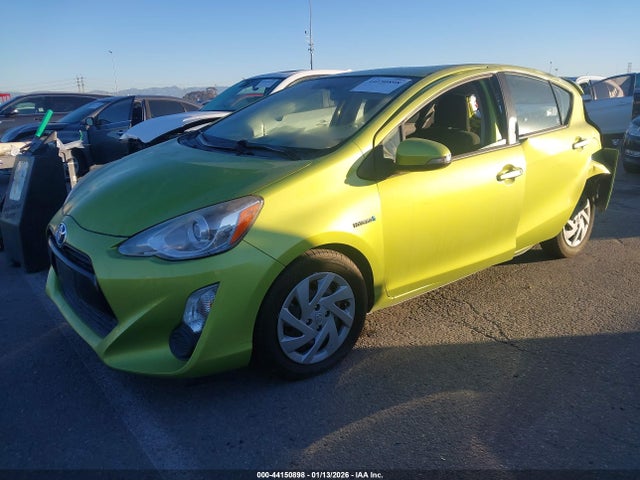 JTDKDTB38F1113087 Toyota Prius C Two