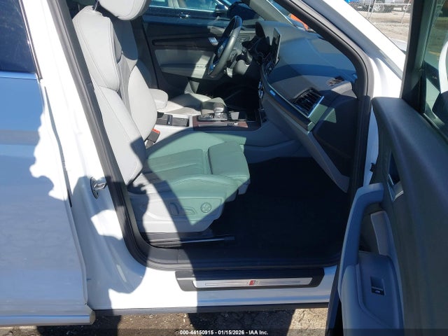 Продажа на аукционе авто 2022 Audi Q5 Sportback Premium Plus 45 Tfsi S Line Quattro S Tronic, vin: WA15AAFYXN2082850, номер лота: 44150915
