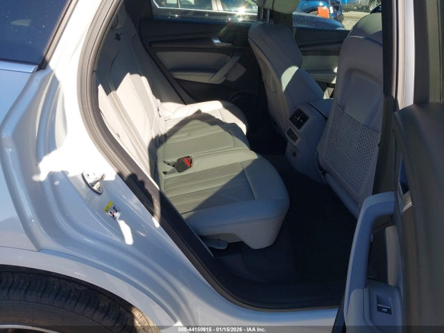 Продажа на аукционе авто 2022 Audi Q5 Sportback Premium Plus 45 Tfsi S Line Quattro S Tronic, vin: WA15AAFYXN2082850, номер лота: 44150915
