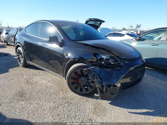 7SAYGDEF4NF319027 Tesla Model Y Performance Dual Motor All-wheel Drive