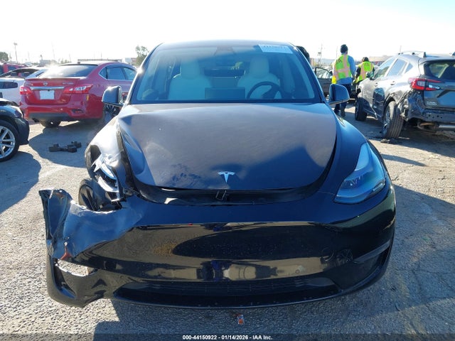7SAYGDEF4NF319027 Tesla Model Y Performance Dual Motor All-wheel Drive