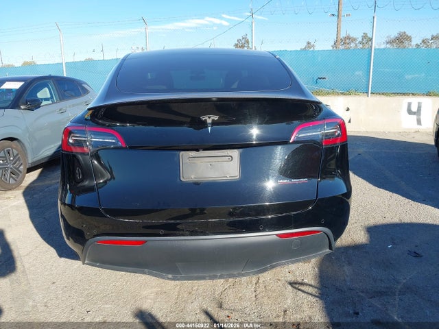 7SAYGDEF4NF319027 Tesla Model Y Performance Dual Motor All-wheel Drive