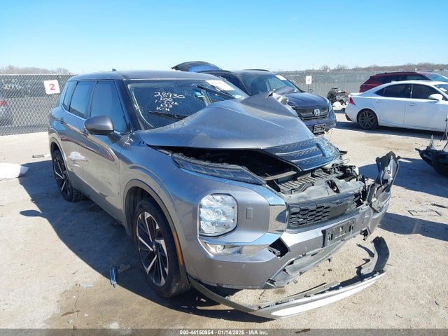 2022 MITSUBISHI OUTLANDER JA4J4UA8XNZ016983 Photo 0