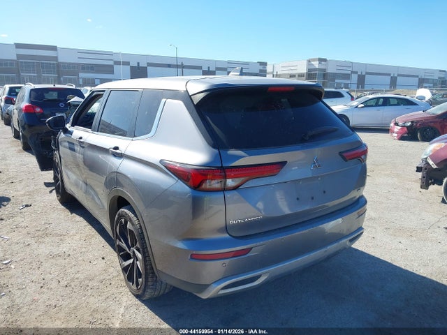 2022 MITSUBISHI OUTLANDER JA4J4UA8XNZ016983 Photo 2