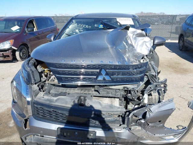 2022 MITSUBISHI OUTLANDER JA4J4UA8XNZ016983 Photo 5